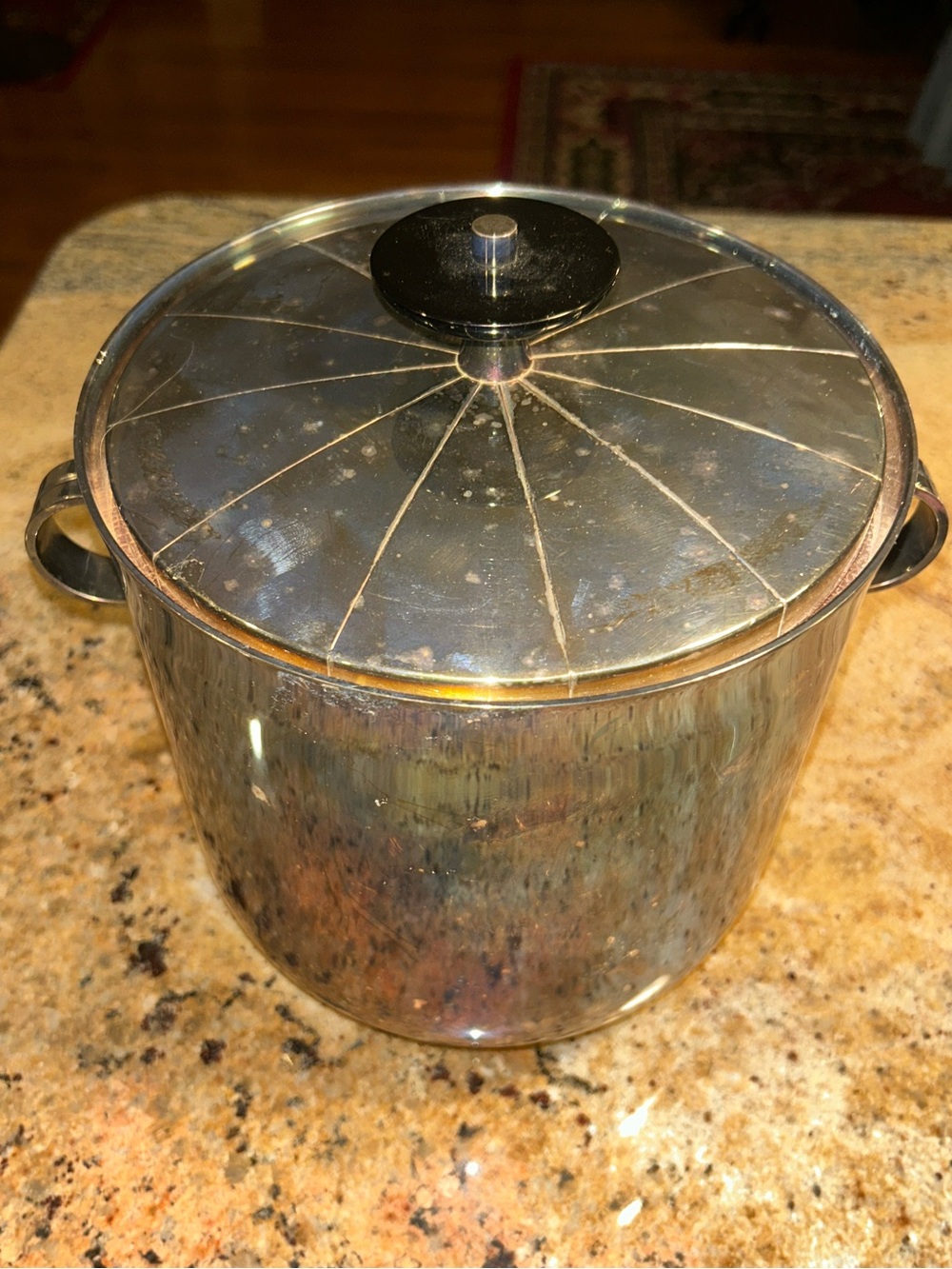 RARE!  MCM beautiful patina heirloom 700 silver plate, ice bucket